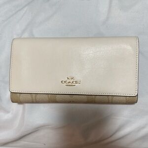 Coach wallet